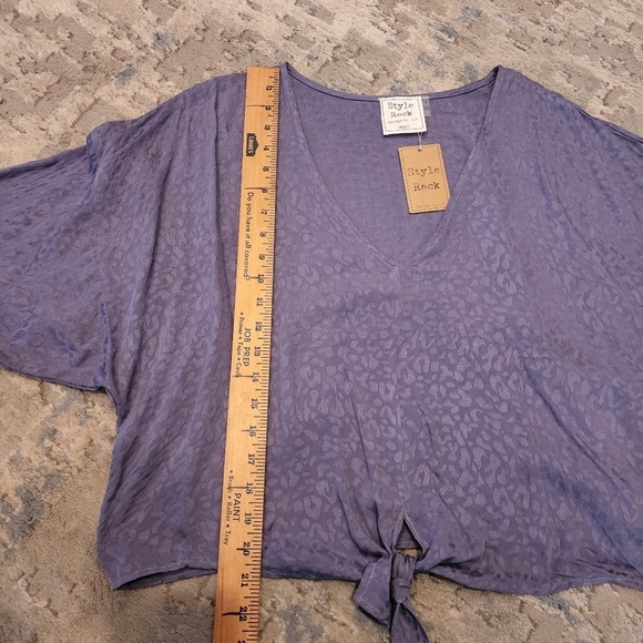 NWT Grey blouse- Style Rack - Picture 15 of 16